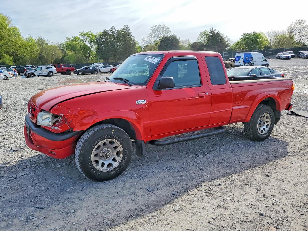 2004 Mazda B-Series DS, VIN 4F4YR46E74TM01835 — Front end