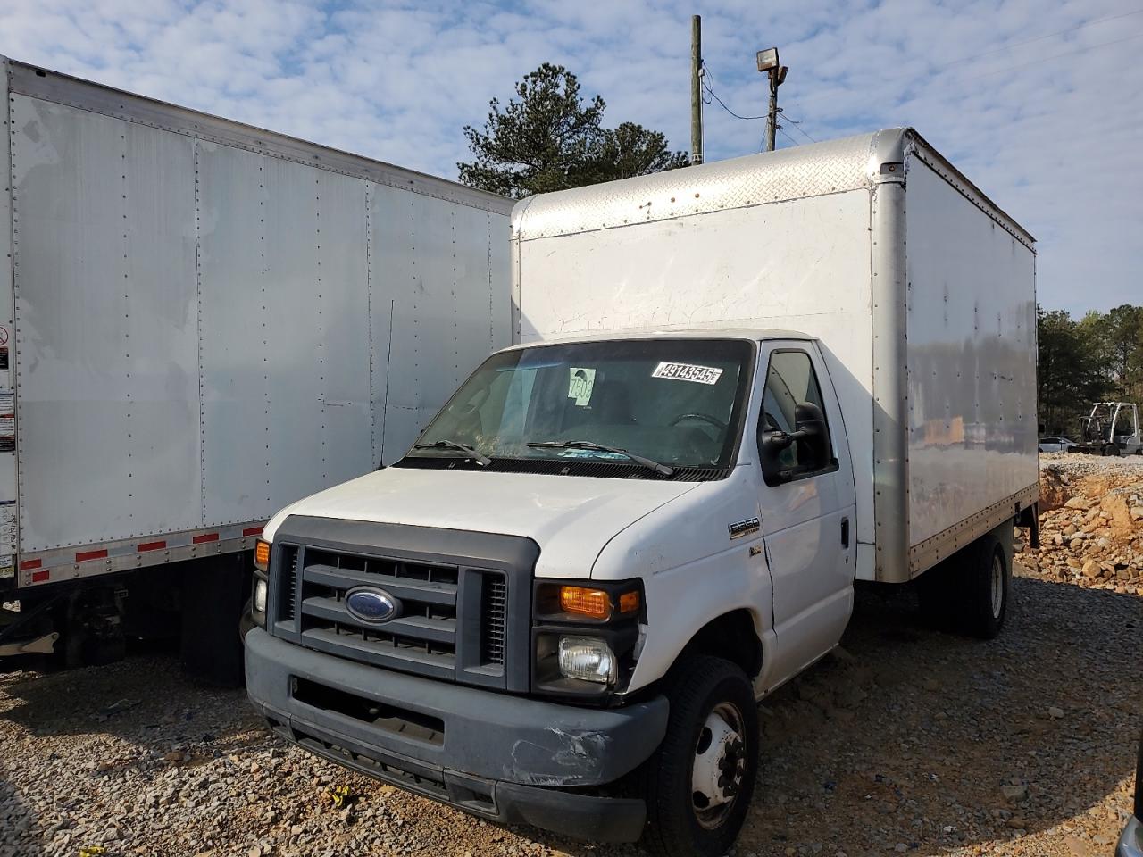 2013 Ford Econoline Commercial, VIN 1FDWE3FL6DDB29935 — Front end