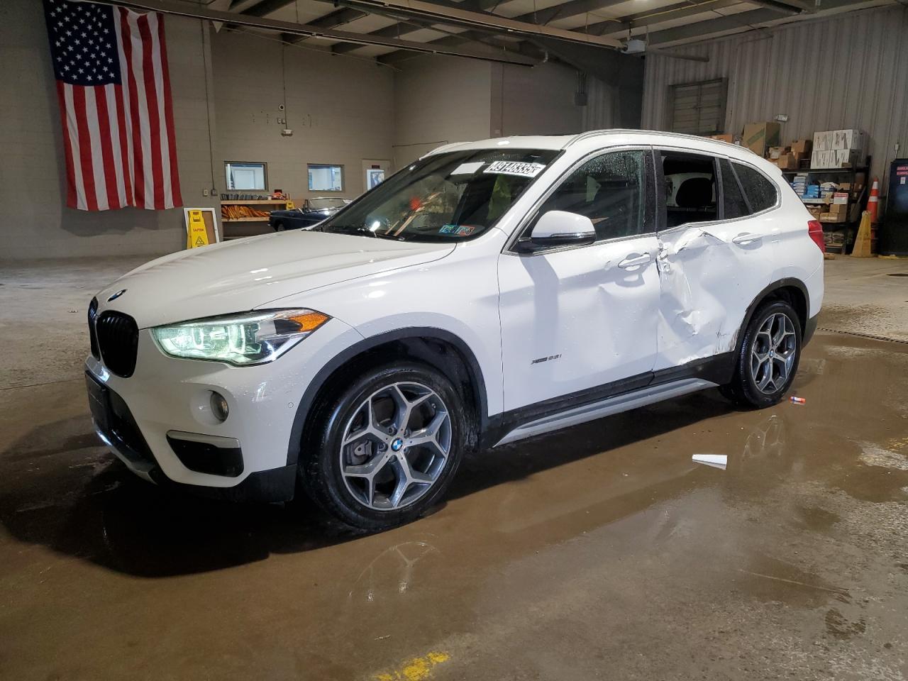 2017 BMW X1 xDrive28i, VIN WBXHT3C3XH5F72182 — Auction photo