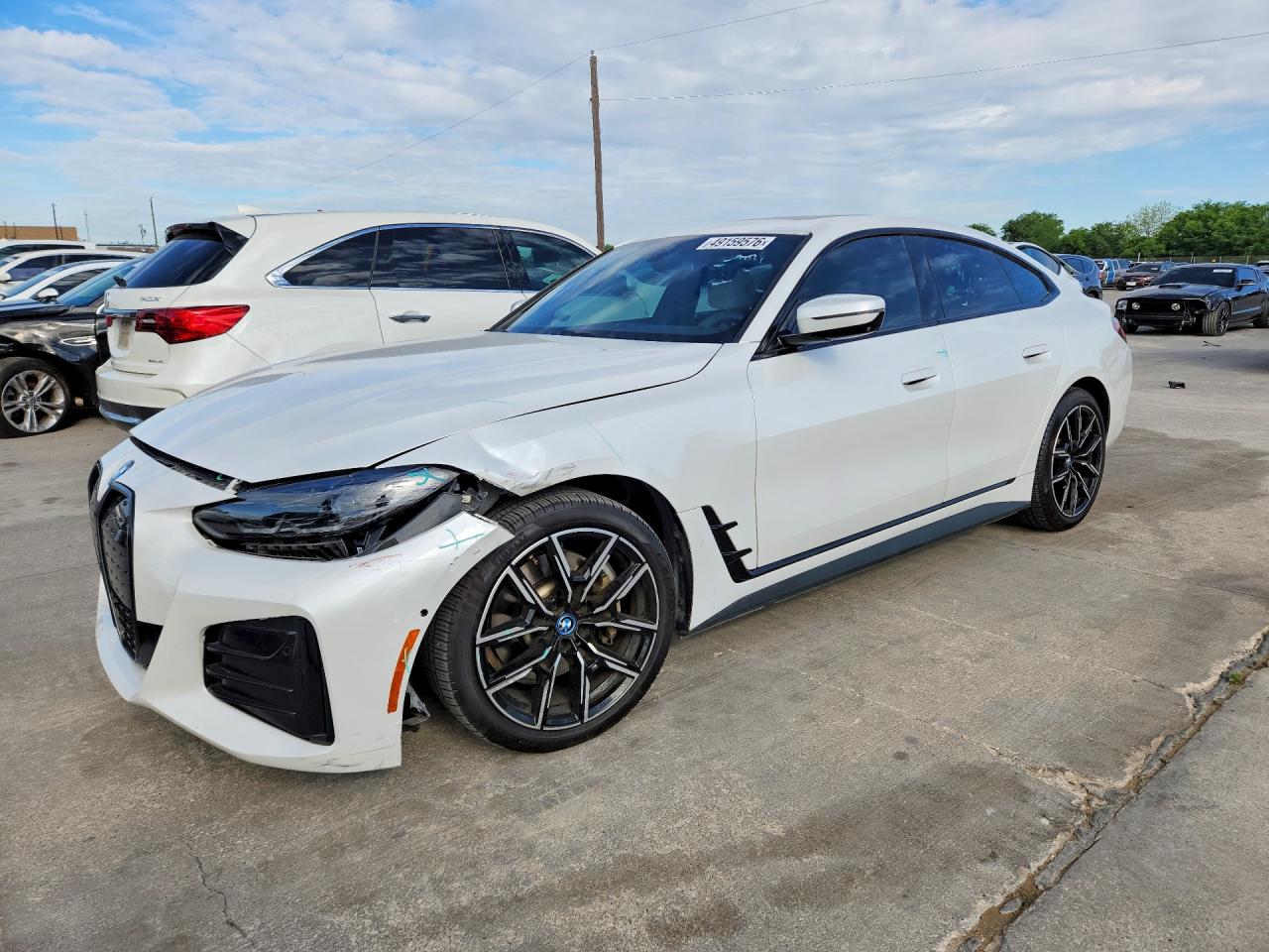 2022 BMW i4 eDrive40, VIN WBY73AW01NFN10198 — Front end