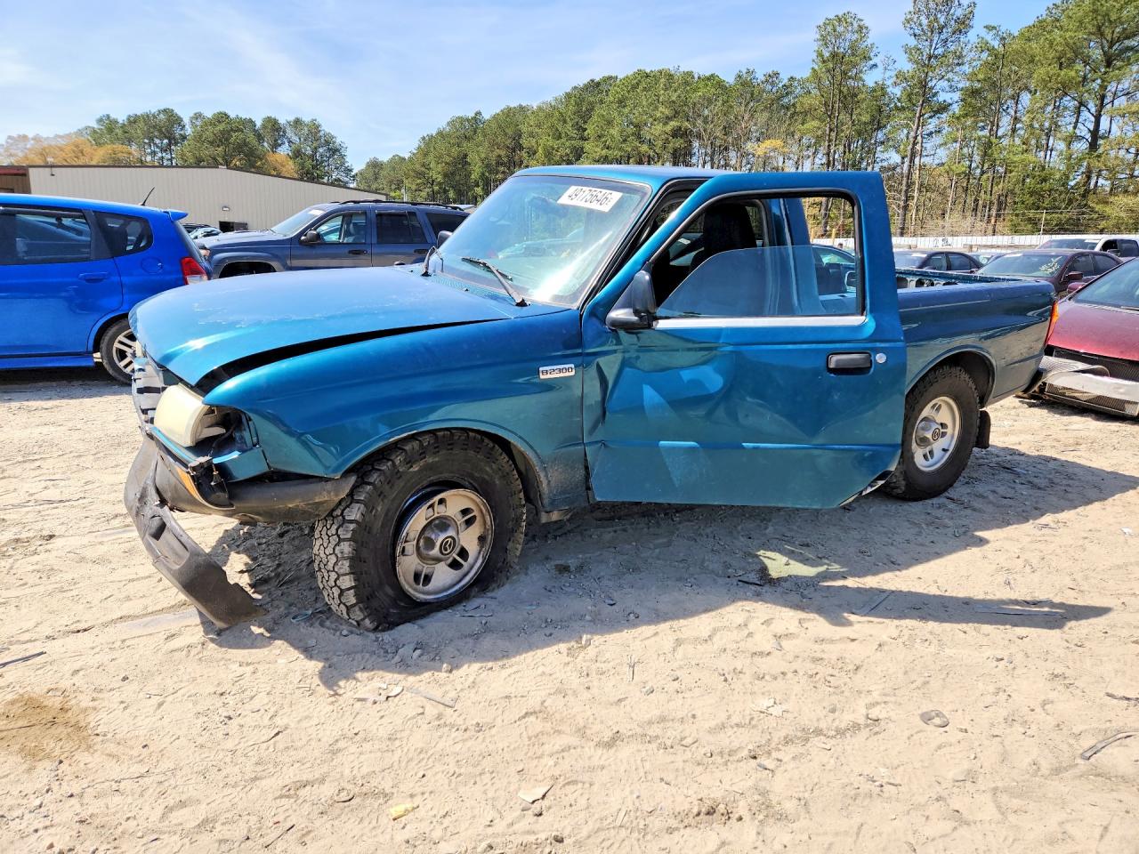 2004 Mazda B-Series, VIN 4F4YR12D64TM03586 — Front end