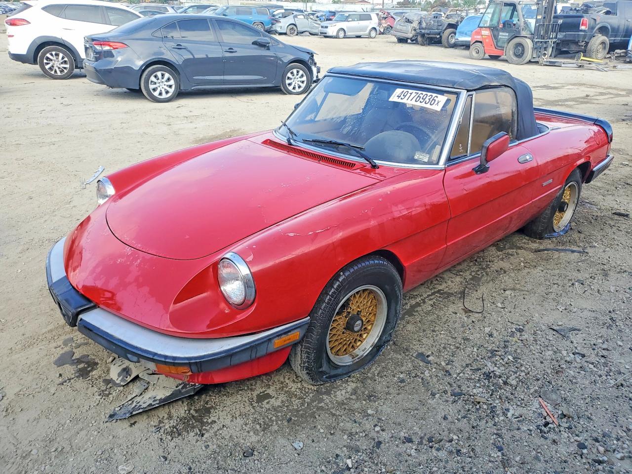 1988 Alfa Romeo Spider Graduate, VIN ZARBA5646J1062565 — Normal wear