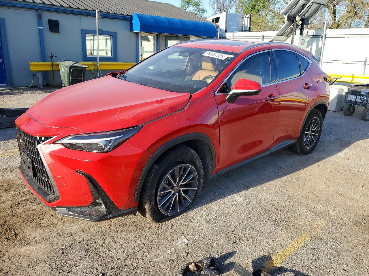 2023 Lexus NX 350 Premium, VIN 2T2GGCEZ1PC026606 — Бок