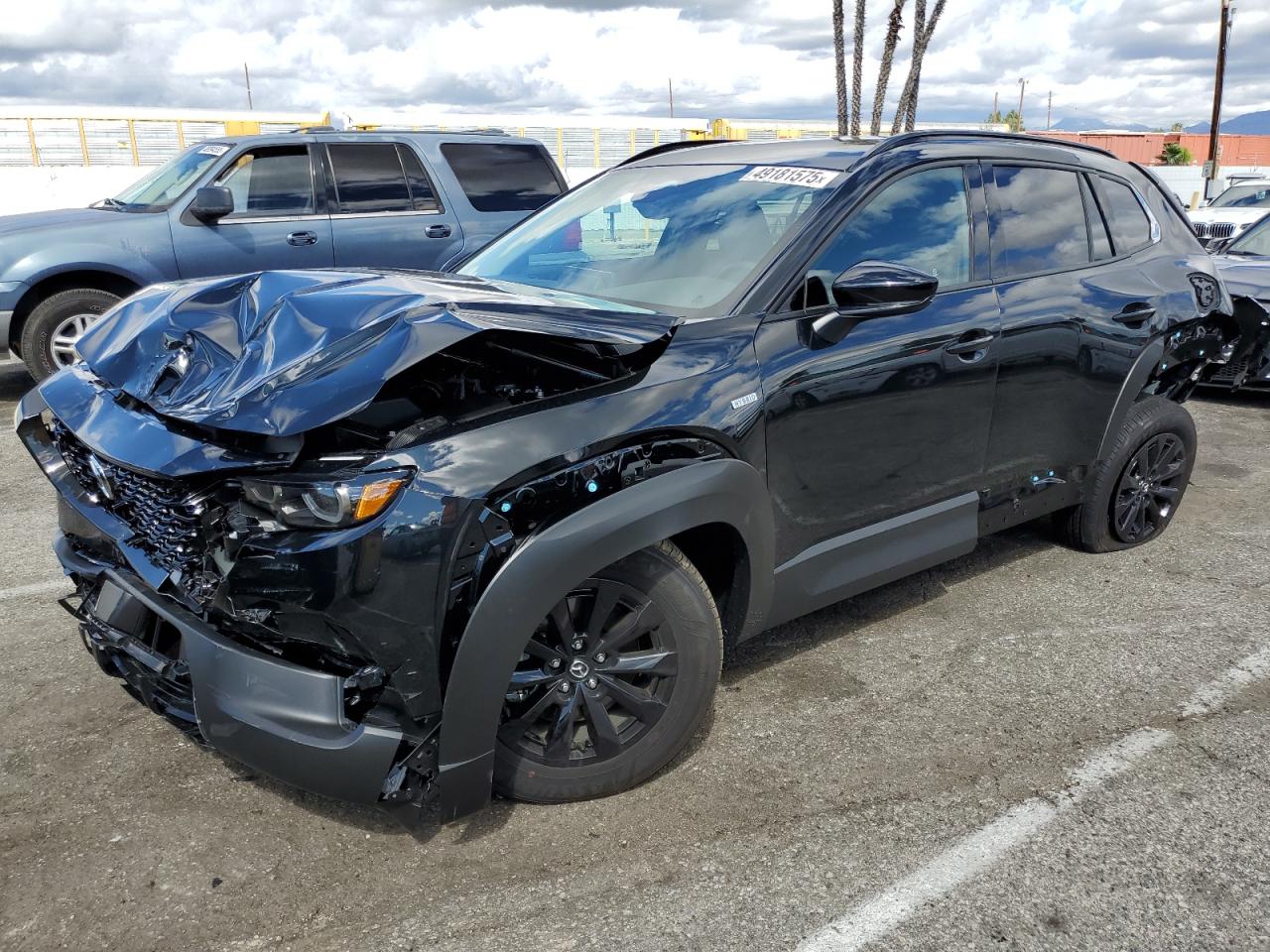 2025 Mazda CX-50 Hybrid Premium Package, VIN 7MMVAADW8SN109318 — All over