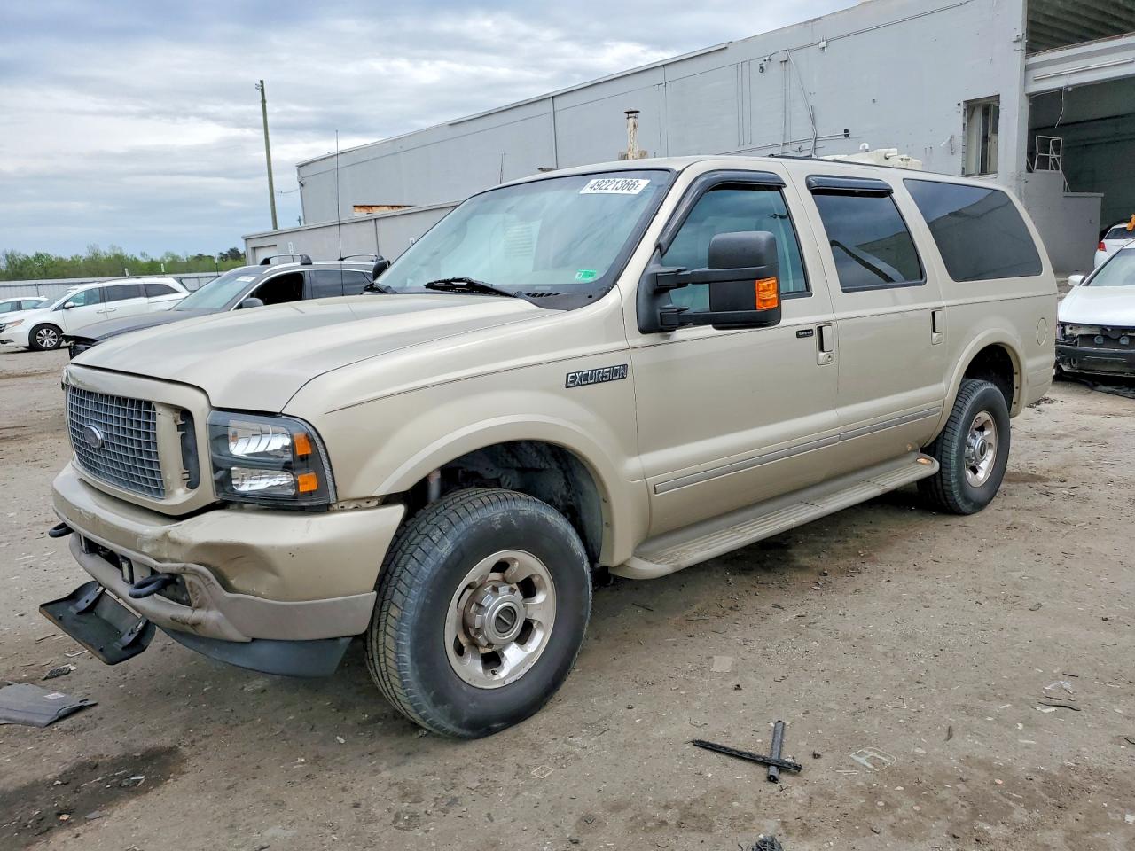 2004 Ford Excursion Limited, VIN 1FMNU43S34EA40222 — Front end