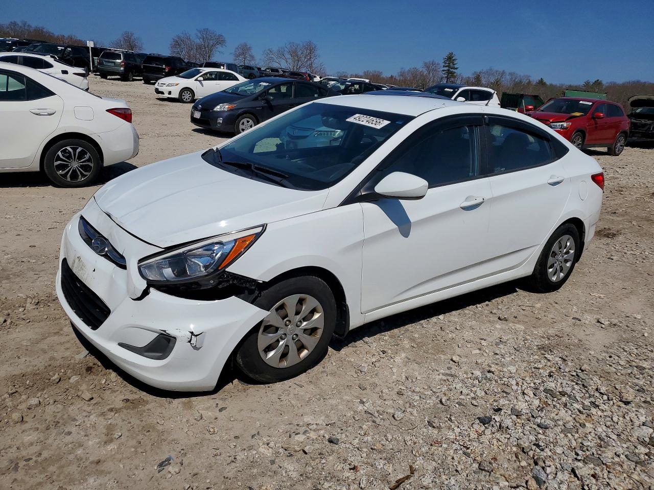 2016 Hyundai Accent SE, VIN KMHCT4AE1GU162742 — Фото с аукциона