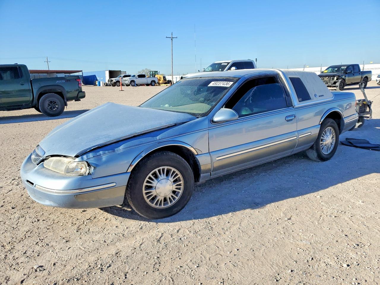 1997 Mercury Cougar, VIN 1MELM62W8VH605896 — Перед