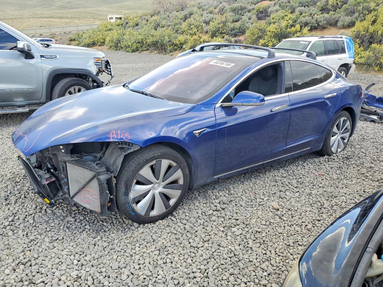 2020 Tesla Model S Long Range, VIN 5YJSA1E24LF381945 — Front end