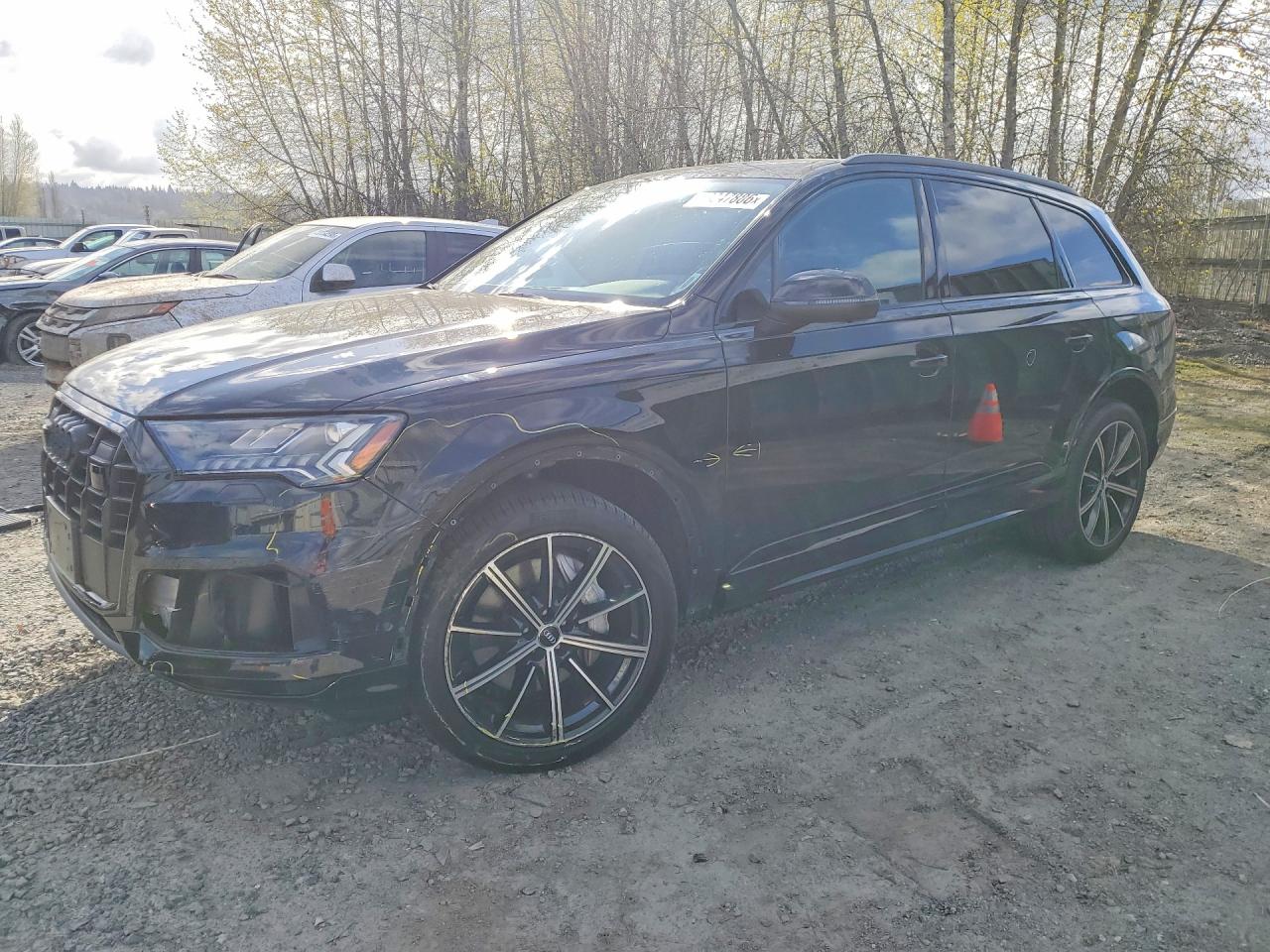 2020 Audi Q7 Premium Plus, VIN WA1LXAF73LD007115 — Фото с аукциона