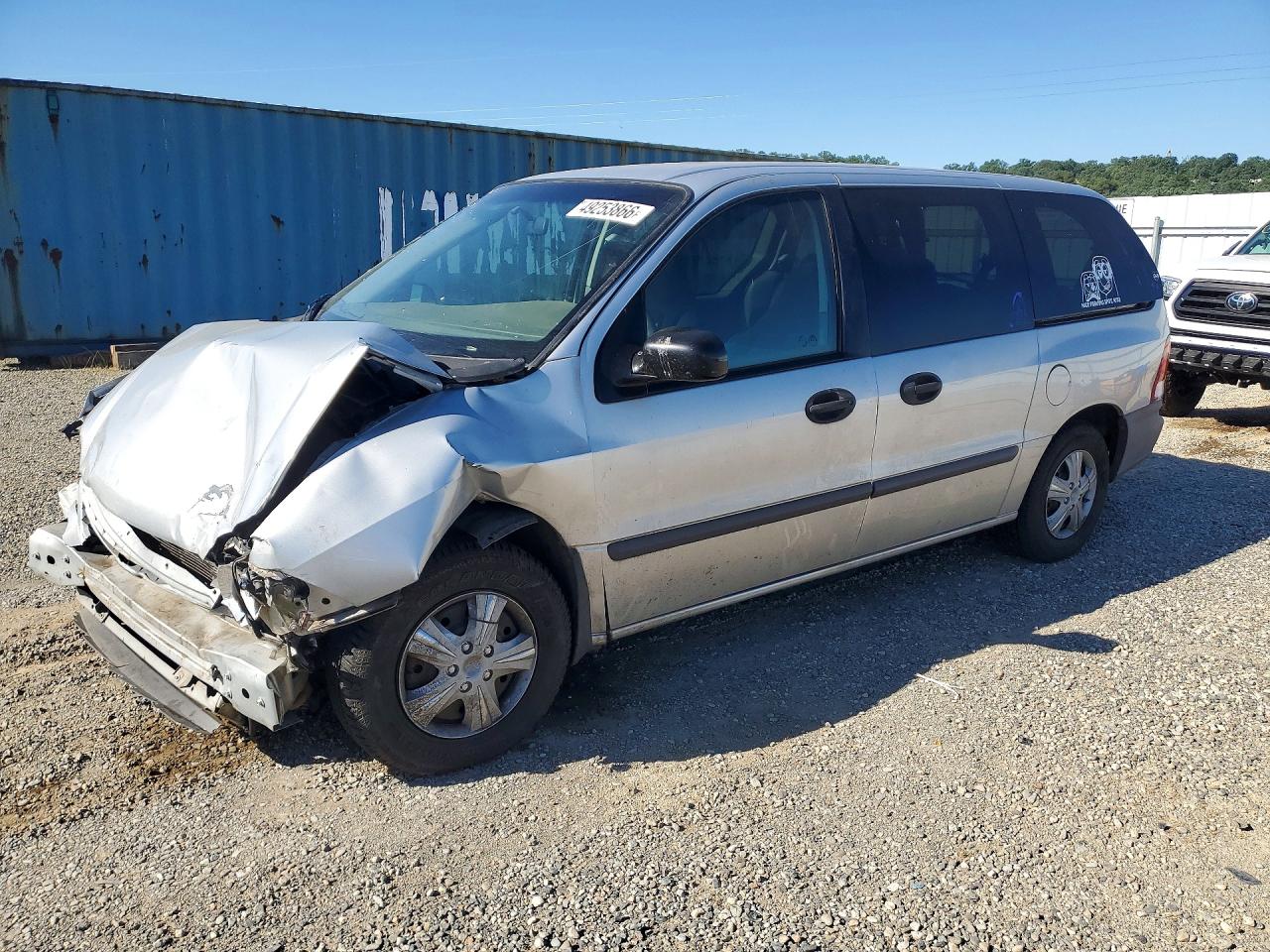2002 Ford Windstar LX, VIN 2FMZA50412BA79017 — Front end