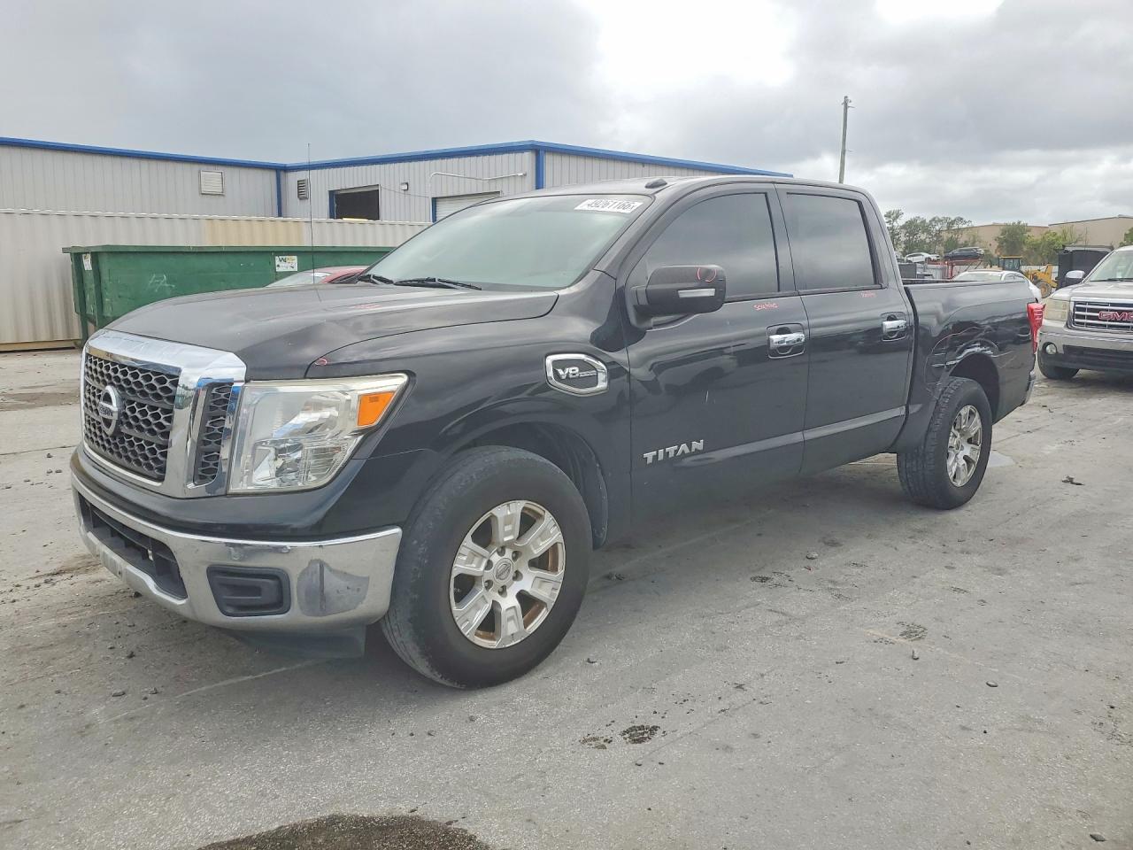 2017 Nissan Titan SV, VIN 1N6AA1EK9HN547233 — Rear end