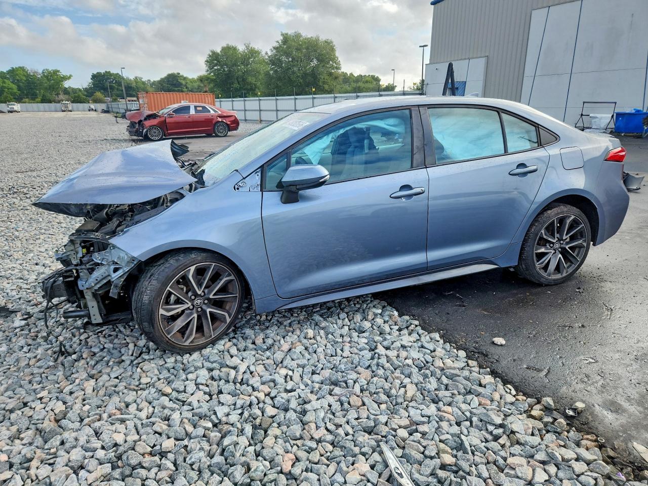2020 Toyota Corolla SE, VIN 5YFS4RCE4LP041895 — Front end