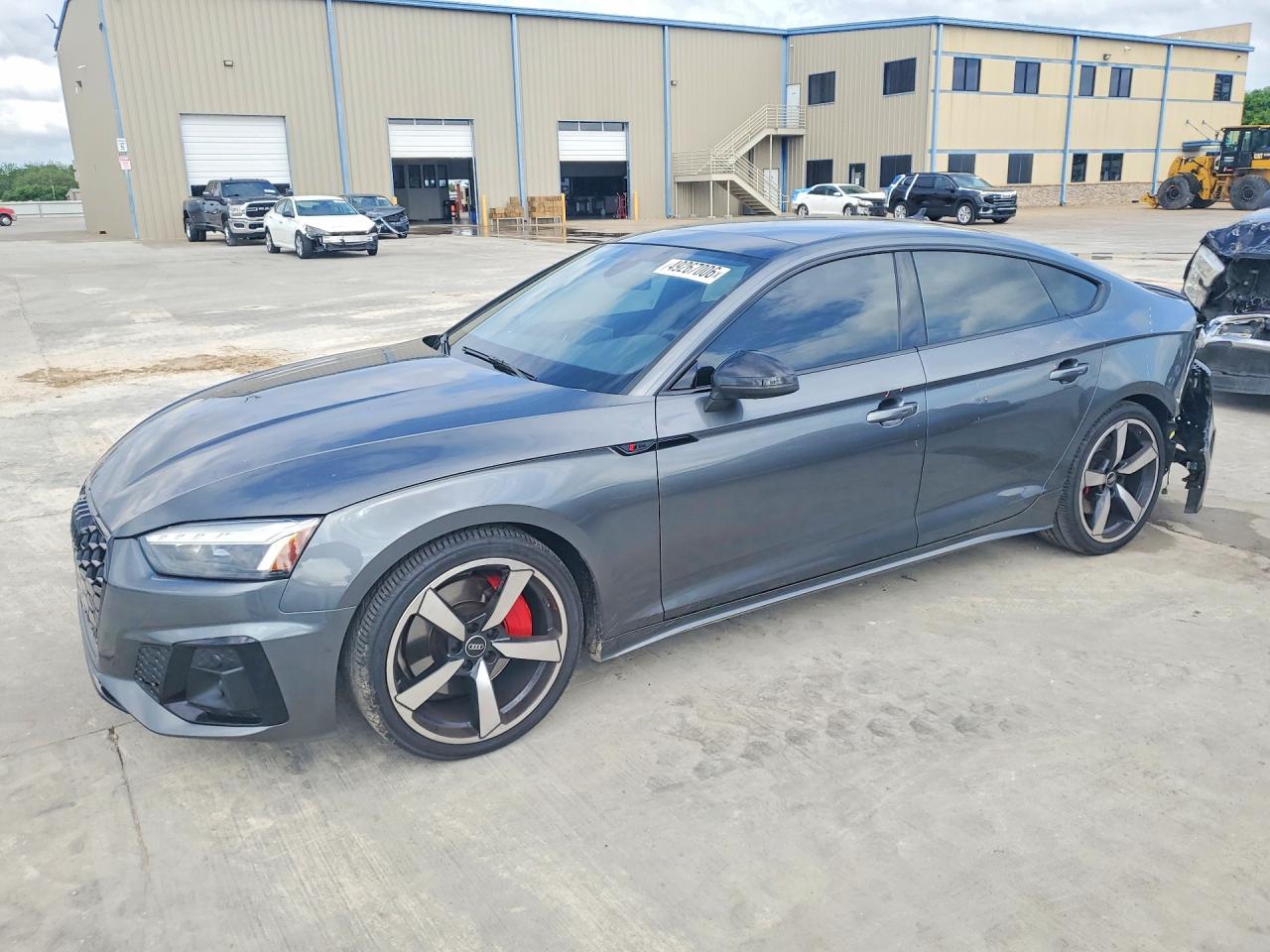 2023 Audi A5 Sportback S line Premium Plus, VIN WAUFACF5XPA063216 — Зад