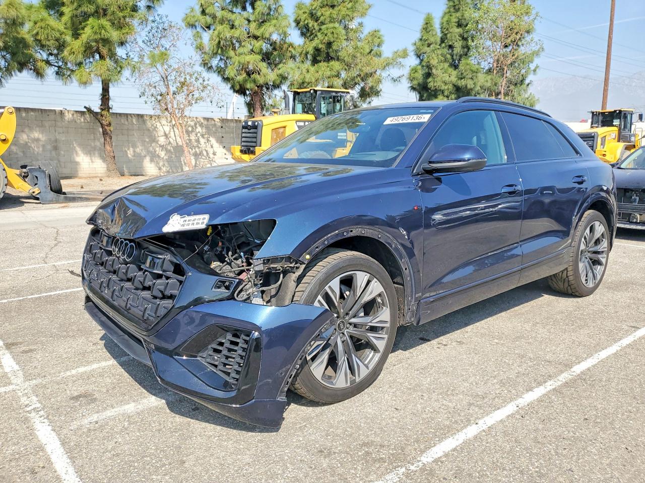 2024 Audi Q8 Prestige, VIN WA1CVBF10RD003345 — Перед