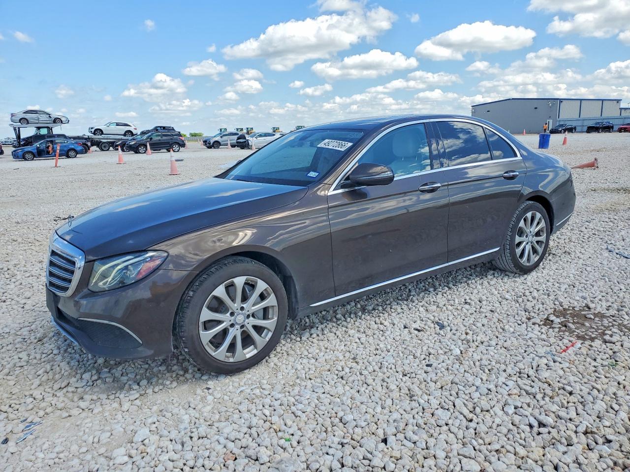 2017 Mercedes-Benz E 300 Luxury, VIN WDDZF4JB5HA067895 — Front end