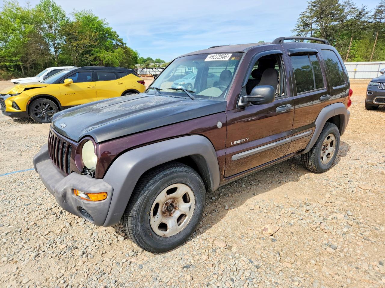2004 Jeep Liberty Sport, VIN 1J4GL48K84W175385 — Перед