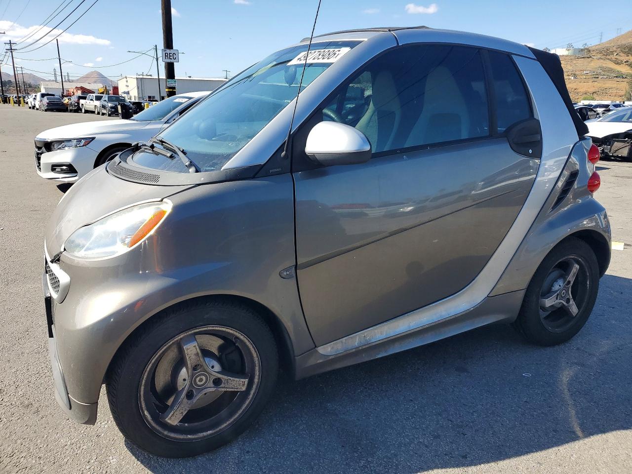 2013 Smart fortwo Passion, VIN WMEEK3BA3DK591492 — Зад