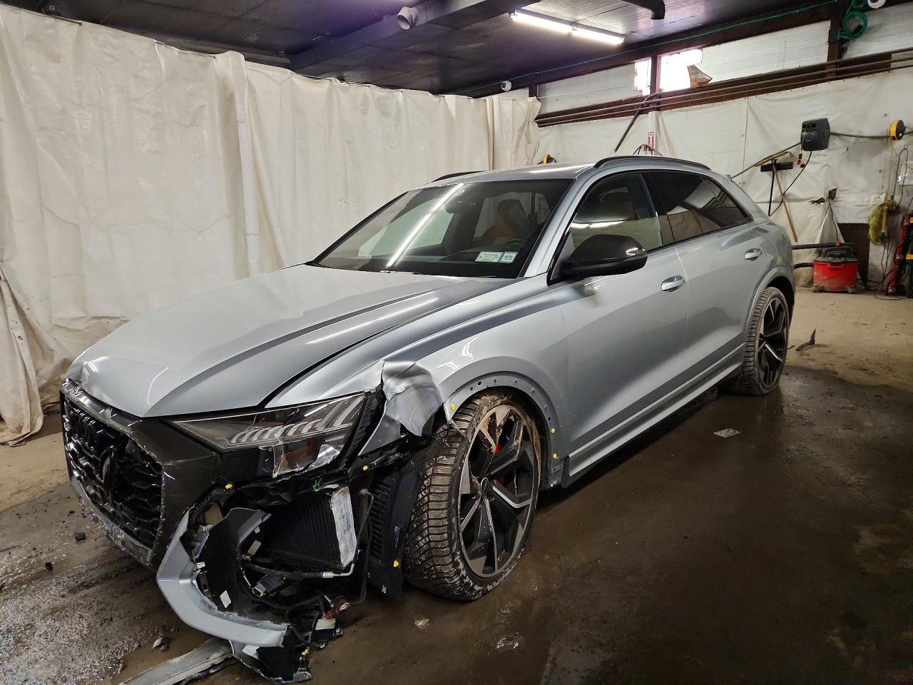 2024 Audi RS Q8, VIN WU1ARBF14RD009654 — Front end