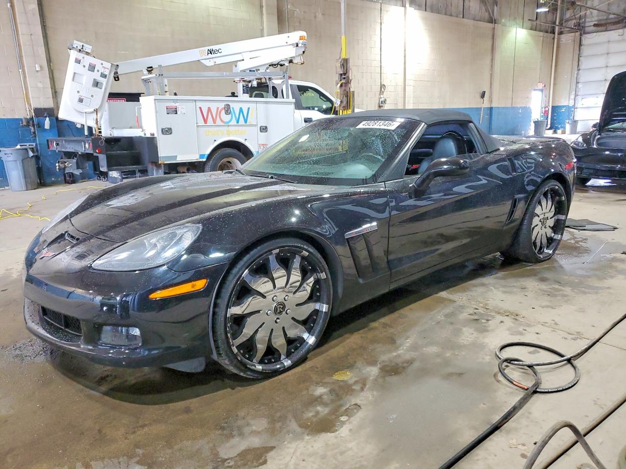 2013 Chevrolet Corvette Z16 Grand Sport 3LT, VIN 1G1YW3DW8D5102634 — Minor dents and scratches