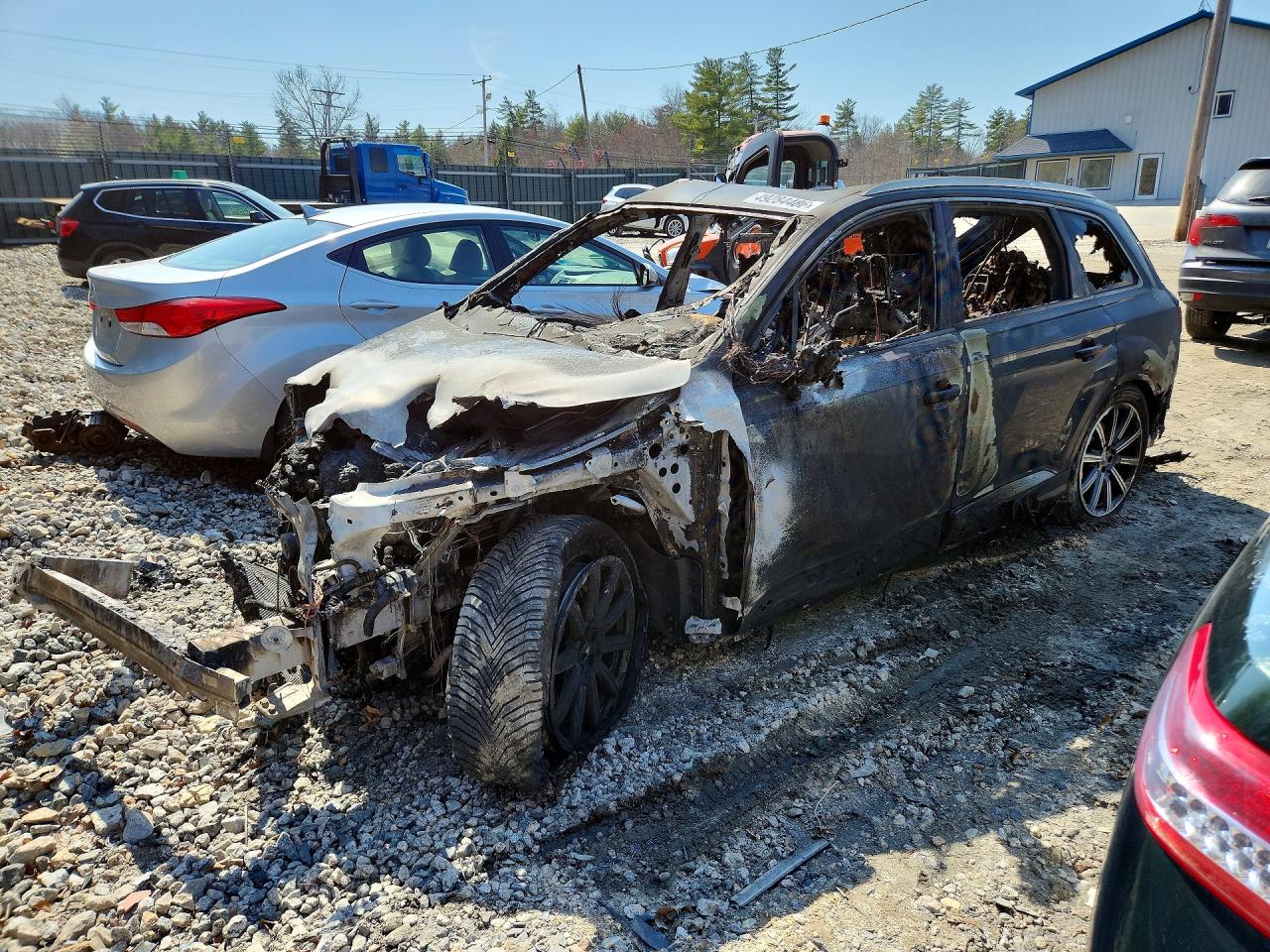 2017 Audi Q7 Premium Plus, VIN WA1LAAF72HD046819 — Burn