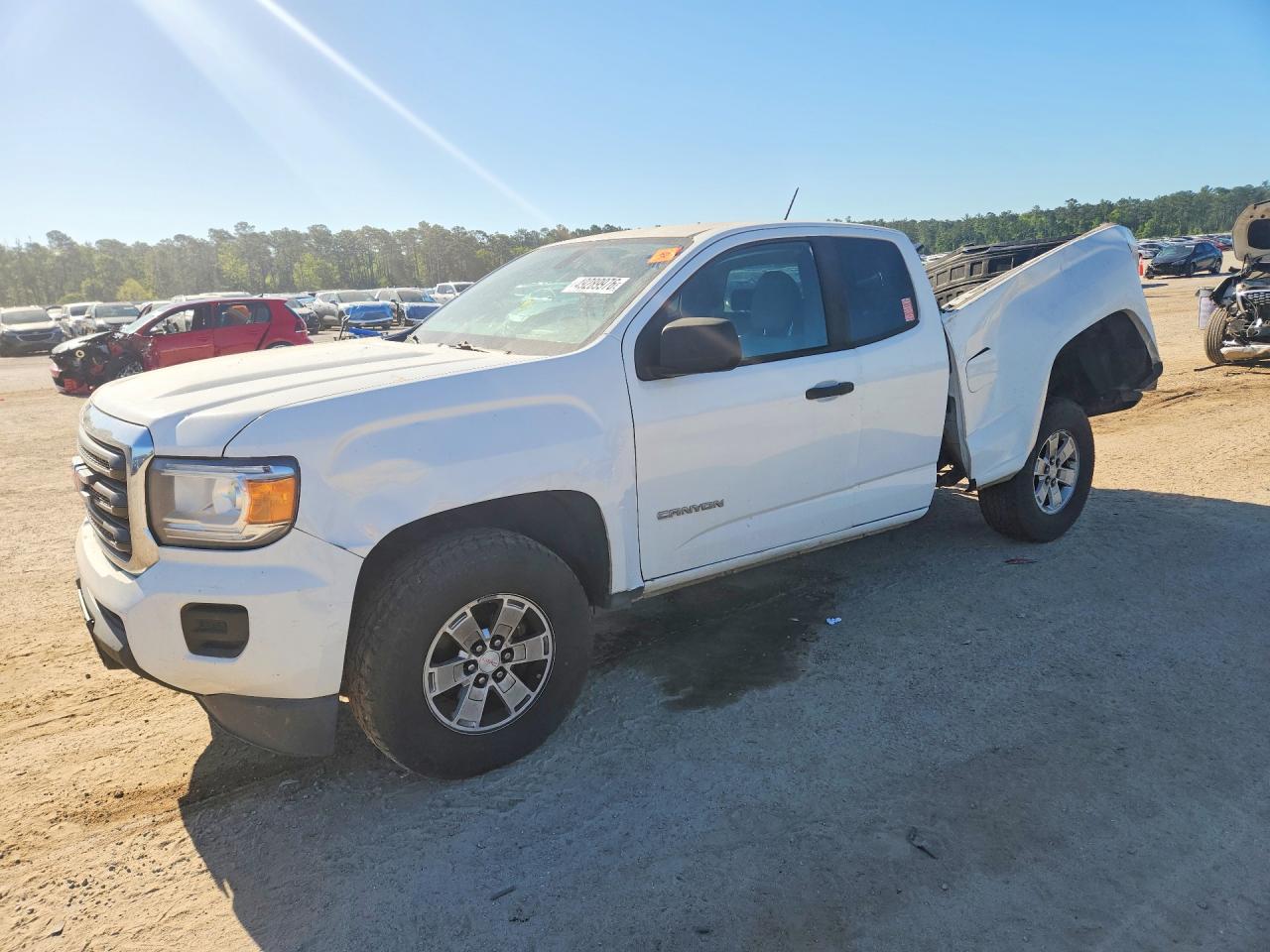 2018 GMC Canyon 2WD, VIN 1GTH5BEA4J1120896 — Rear end