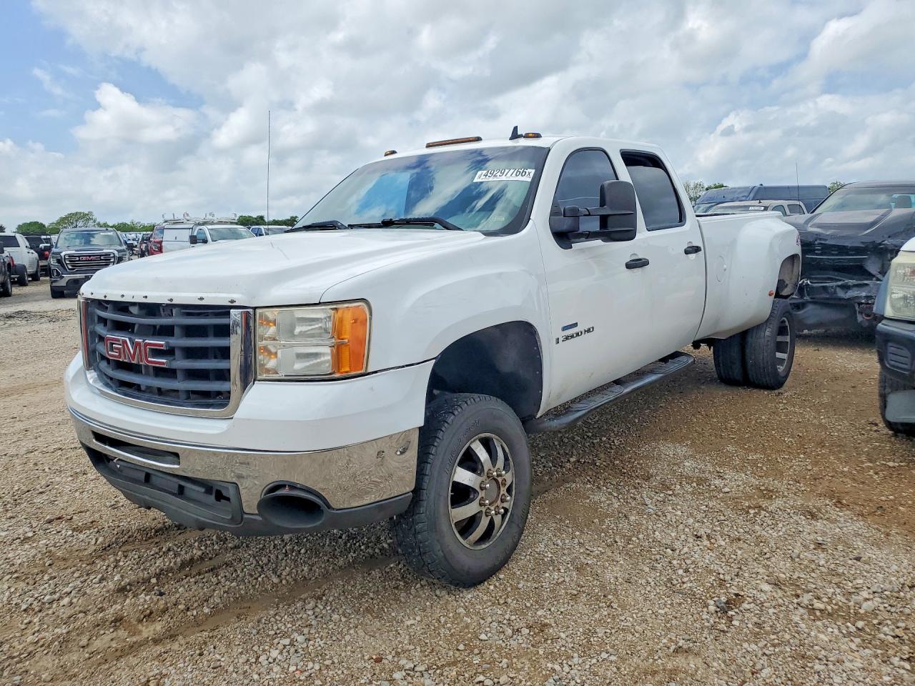 2008 GMC Sierra 3500HD DRW Work Truck, VIN 1GTJK33618F201320 — Front end
