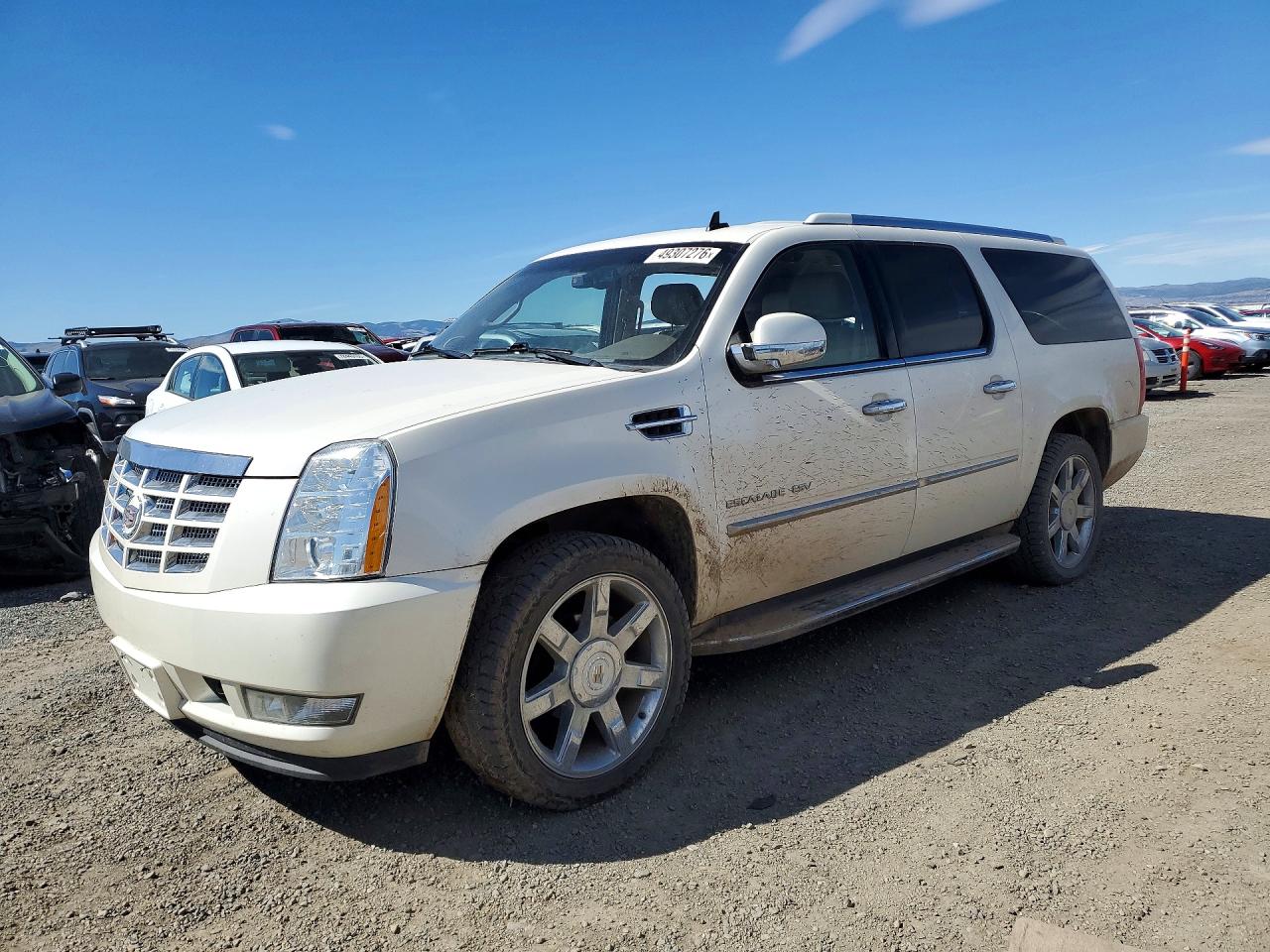 2011 Cadillac Escalade ESV Luxury, VIN 1GYS4HEF1BR100416 — Roof