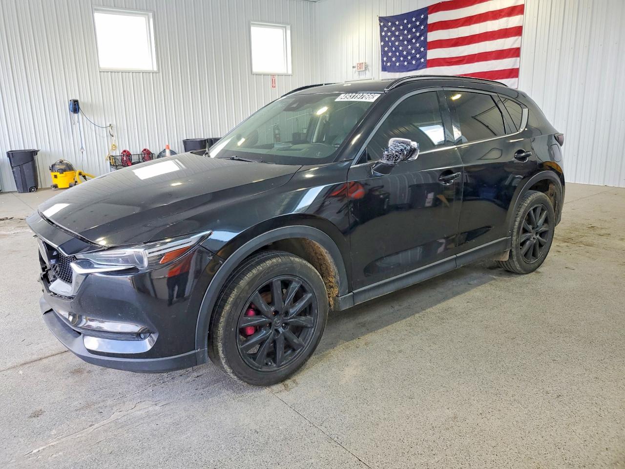 2018 Mazda CX-5 Grand Touring, VIN JM3KFBDM2J0319196 — Front end