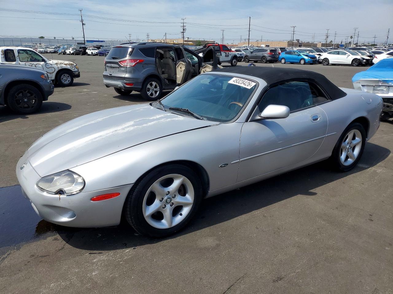 2000 Jaguar XK, VIN SAJJA42C4YNA05219 — Undercarriage