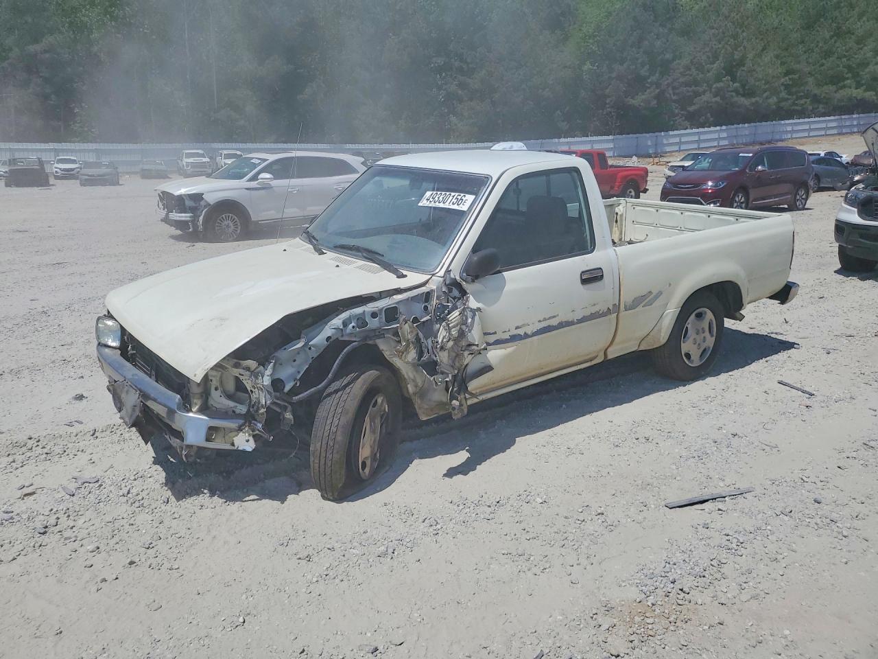 1994 Toyota Pickup DLX, VIN 4TARN81P8RZ279804 — Front end