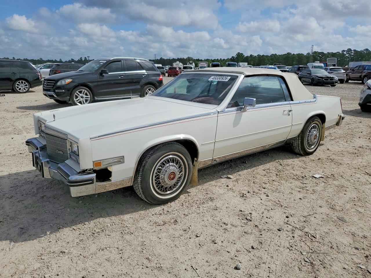 1985 Cadillac Eldorado, VIN 1G6EL6789FE602812 — Мелкие вмятины и царапины