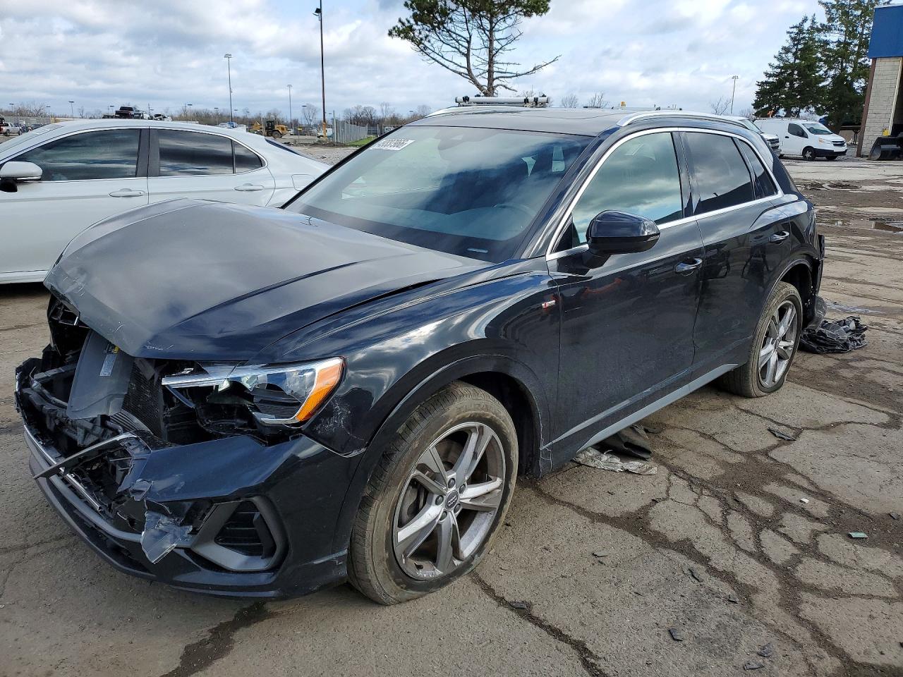2021 Audi Q3 S line Premium, VIN WA1DECF39M1007724 — Перед