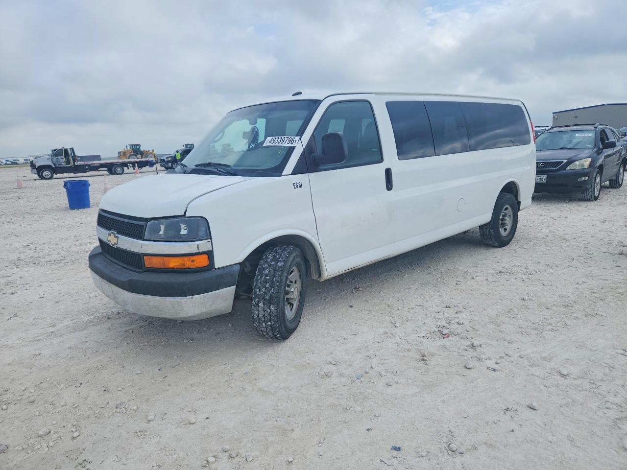 2015 Chevrolet Express Passenger LT, VIN 1GAZG1FG1F1107180 — Vandalism