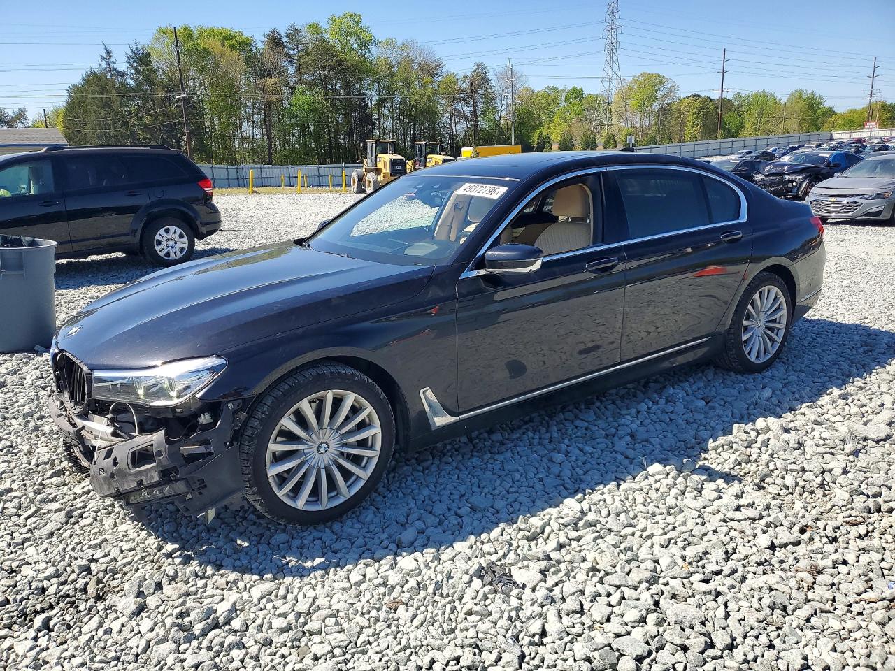 2016 BMW 7 Series 740i, VIN WBA7E2C54GG503919 — Front end