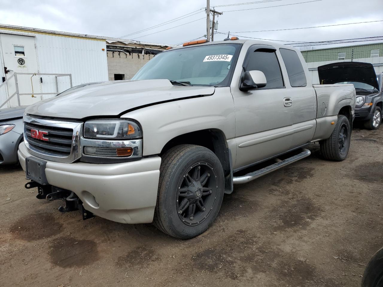 2004 GMC Sierra Denali, VIN 2GTFK69U741269913 — Rear end
