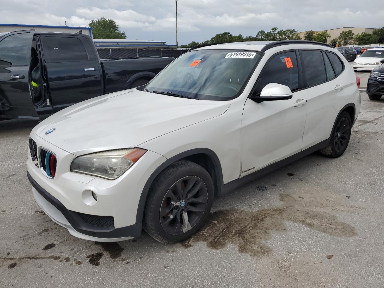 2015 BMW X1 xDrive28i, VIN WBAVL1C58FVY26050 — Rear end