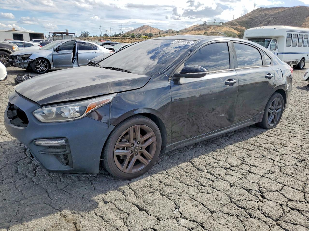 2020 Kia Forte GT-Line, VIN 3KPF34AD2LE255934 — Vandalism