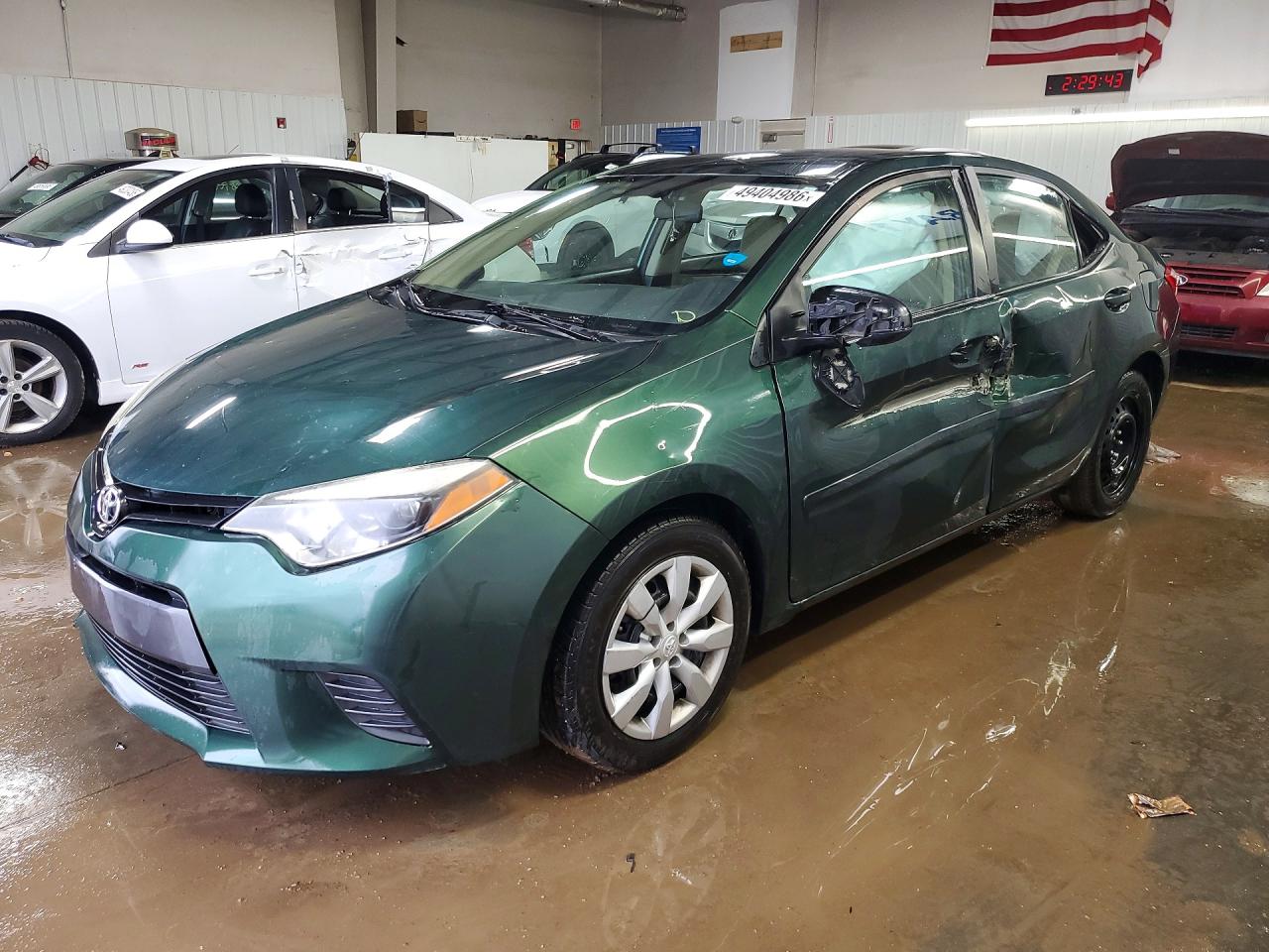 2015 Toyota Corolla LE, VIN 5YFBURHE0FP227902 — Side