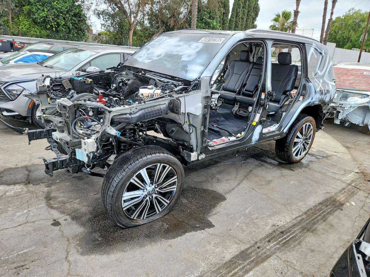 2024 Lexus LX 600 Luxury, VIN JTJGB7CX5R4065214 — Stripped
