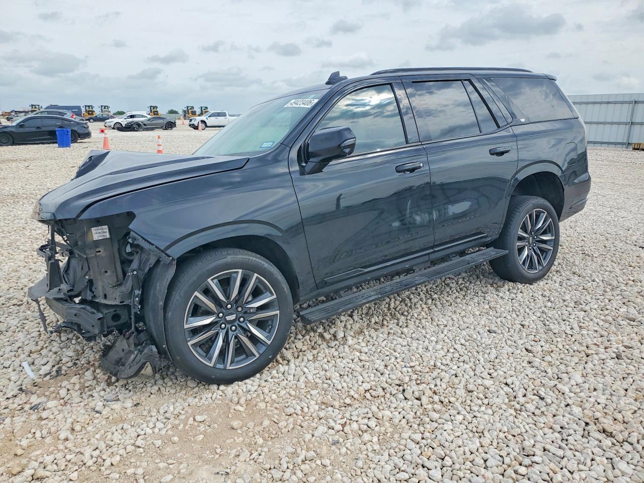 2021 Cadillac Escalade Sport, VIN 1GYS4FKL2MR270155 — Front end
