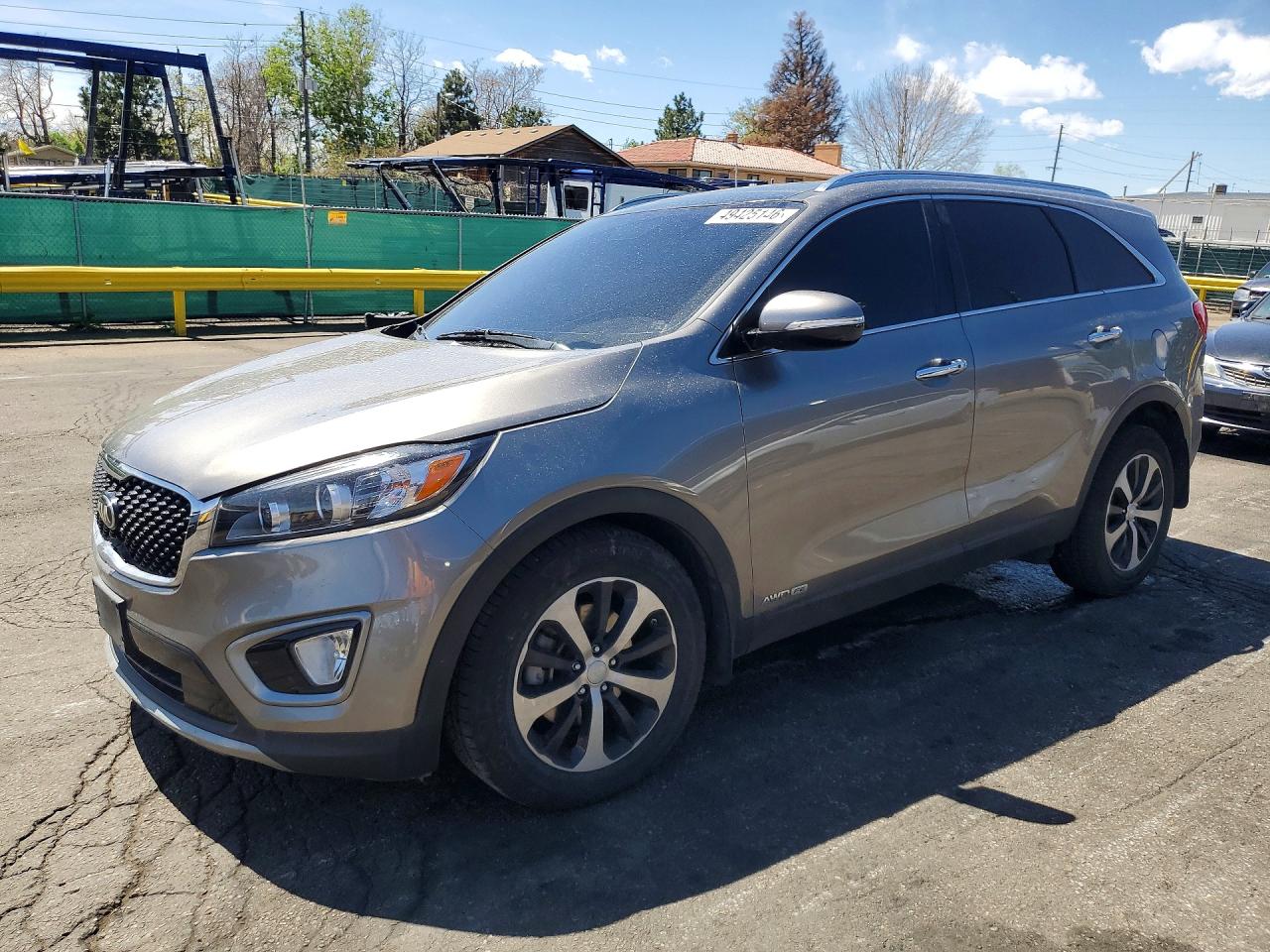 2016 Kia Sorento EX, VIN 5XYPHDA50GG124170 — Front end