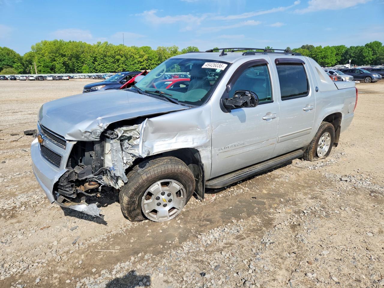 2013 Chevrolet Avalanche LT, VIN 3GNTKFE73DG287469 — Front end
