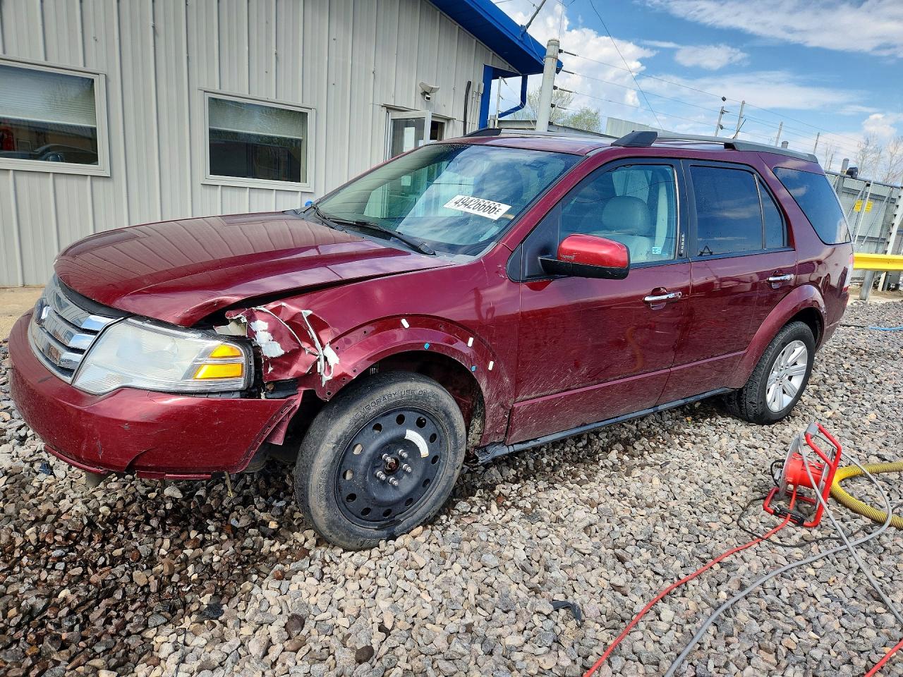2008 Ford Taurus X Limited, VIN 1FMDK03W58GA34056 — Front end