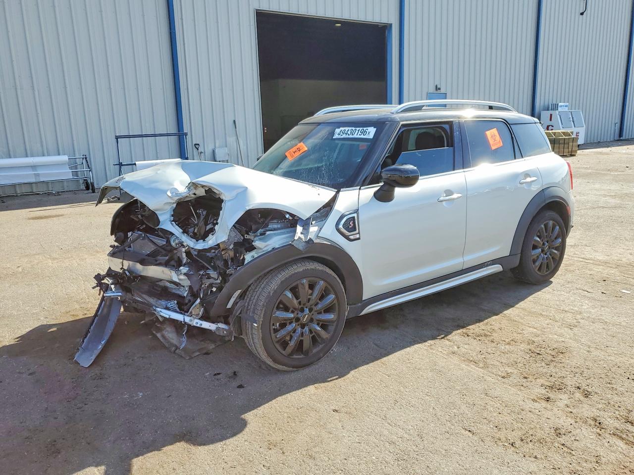 2022 MINI Countryman Cooper S, VIN WMZ53BR07N3P10529 — Перед