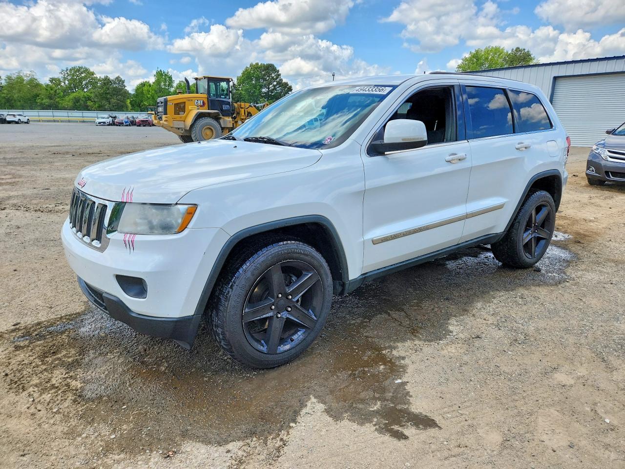 2013 Jeep Grand Cherokee Laredo, VIN 1C4RJEAG6DC549980 — Rear end