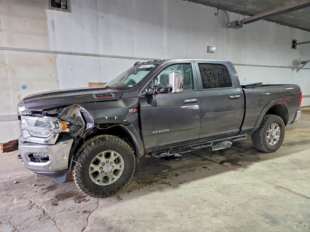 2022 Ram 2500 Laramie, VIN 3C6UR5FJ0NG357984 — Side