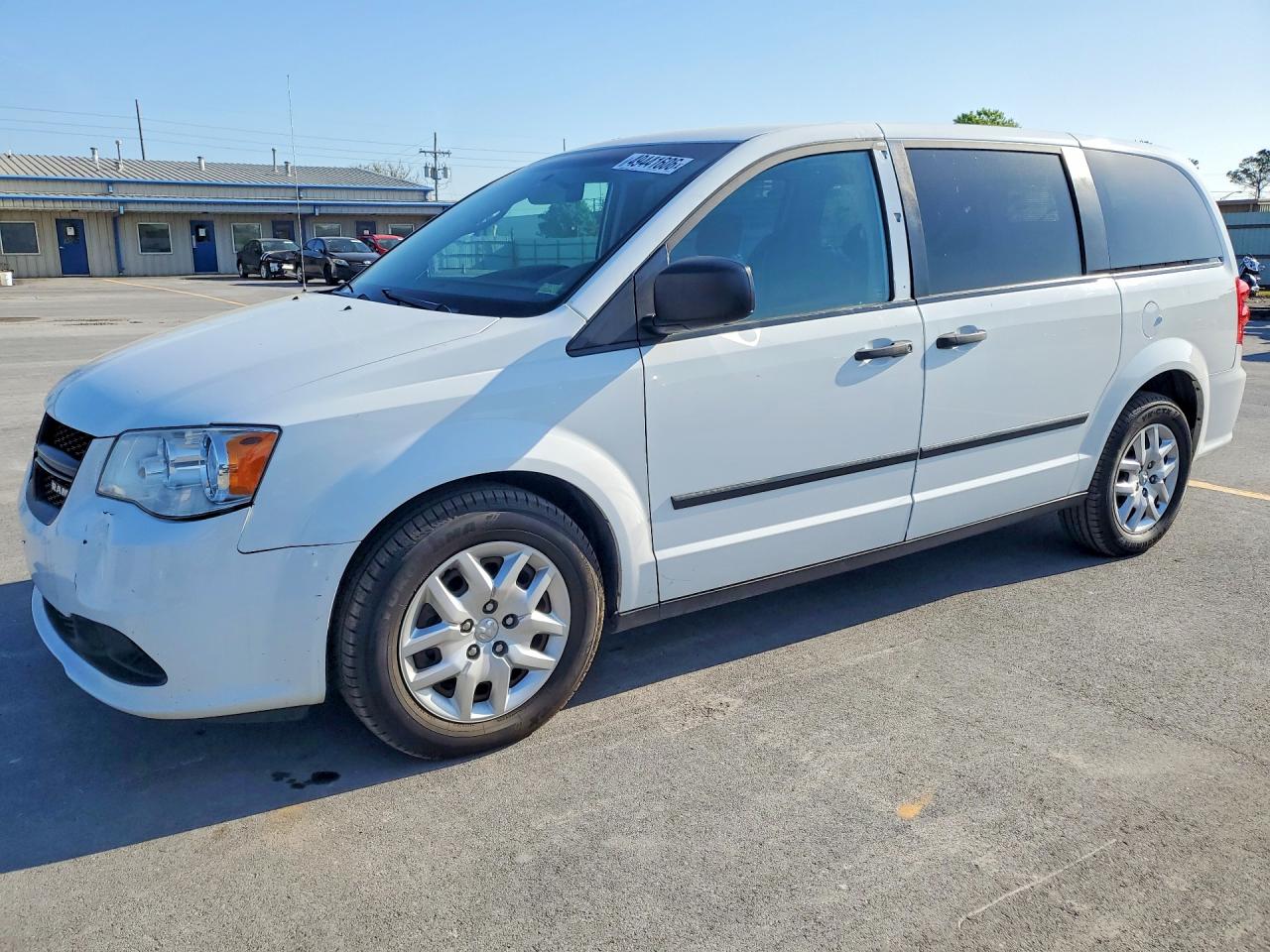 2015 Ram Cargo Van Tradesman, VIN 2C4JRGAG4FR679767 — Front end