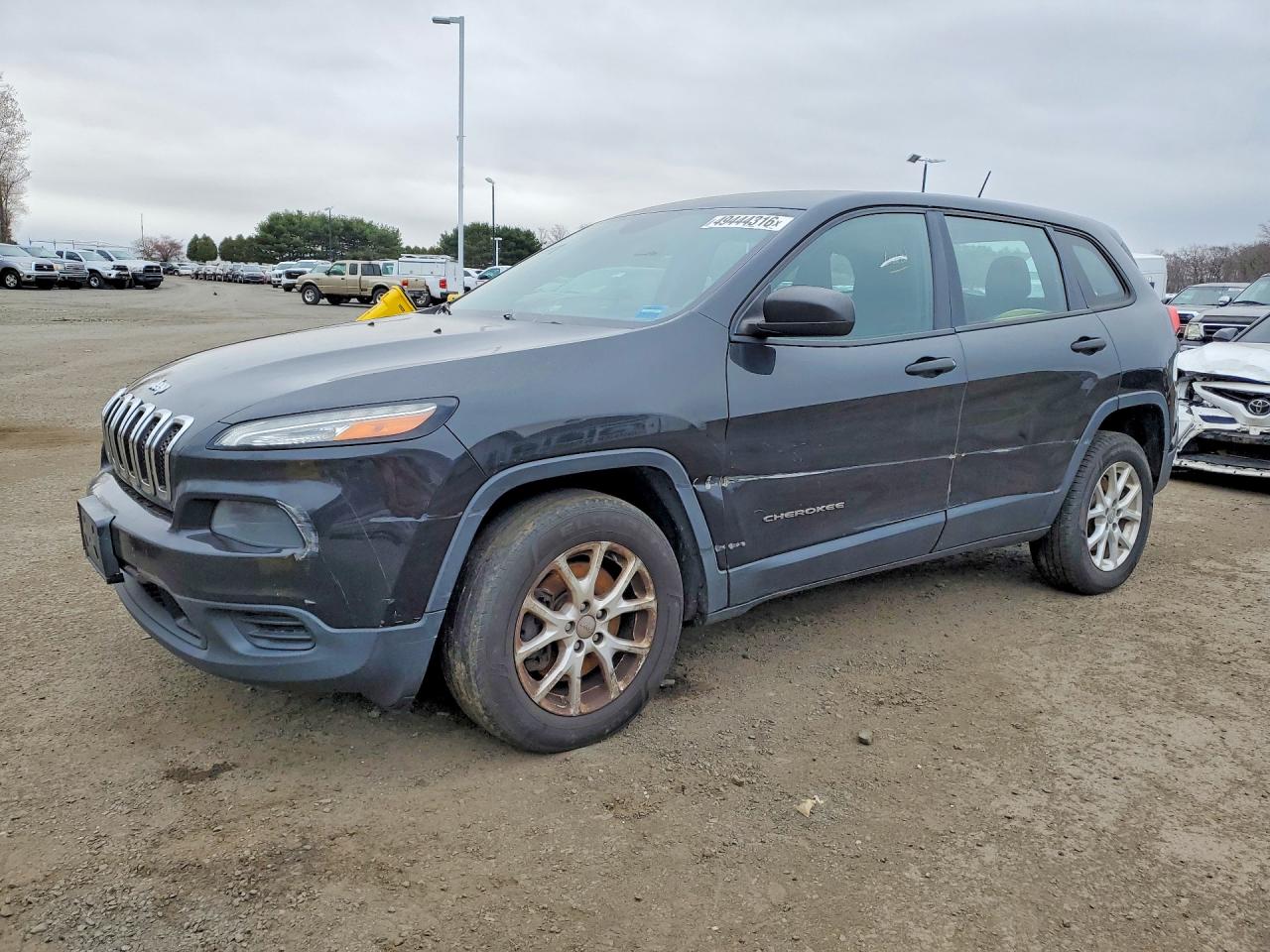 2014 Jeep Cherokee Sport, VIN 1C4PJMAB8EW140269 — Мелкие вмятины и царапины