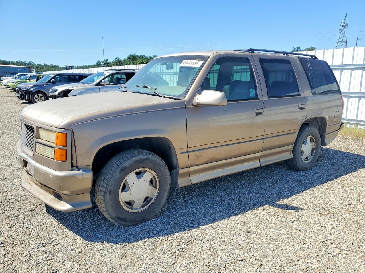 1996 GMC Yukon, VIN 1GKEK13R3TJ737308 — Mechanical