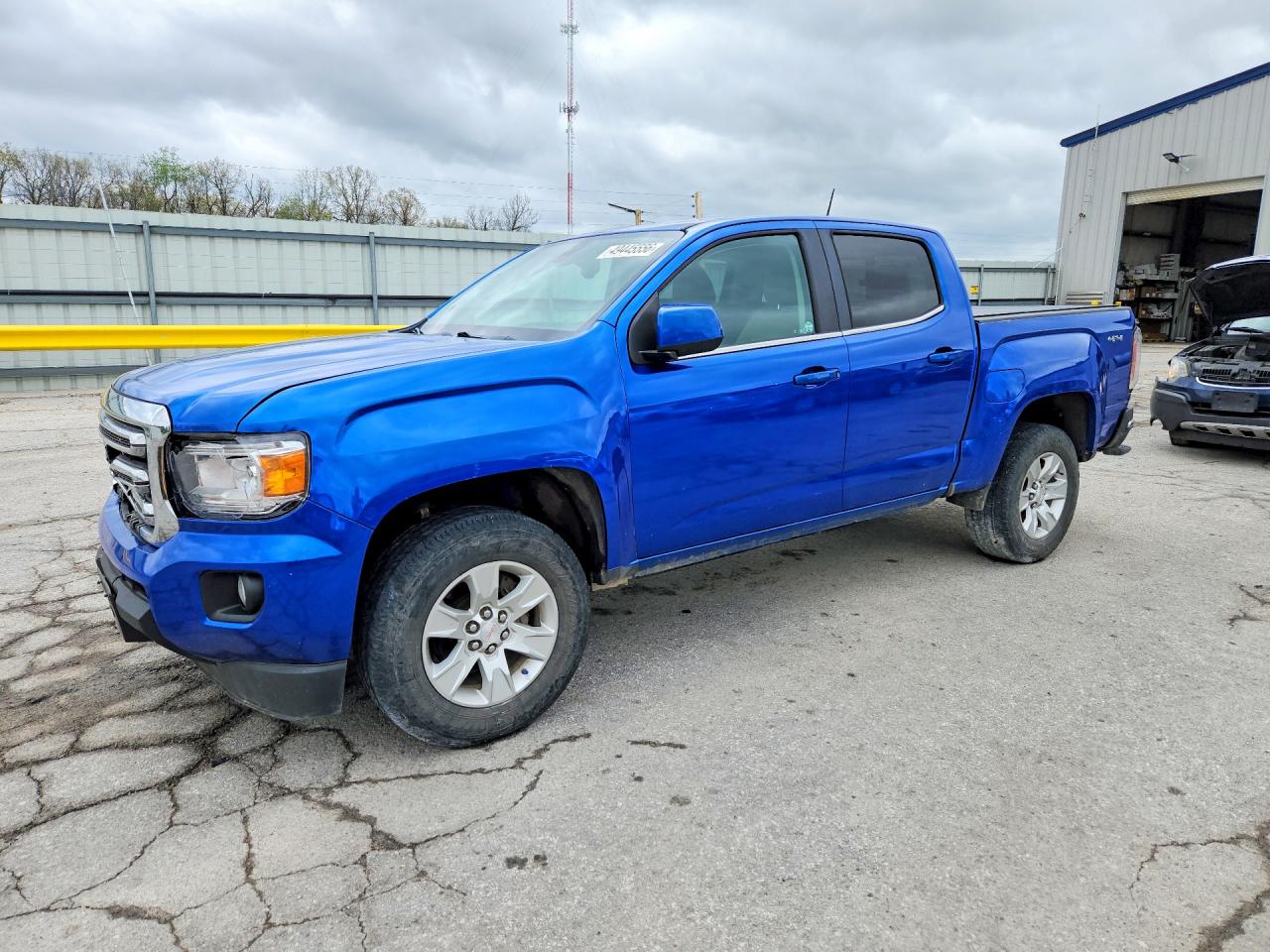 2018 GMC Canyon 4WD All Terrain, VIN 1GTG6CEN3J1319696 — Front end